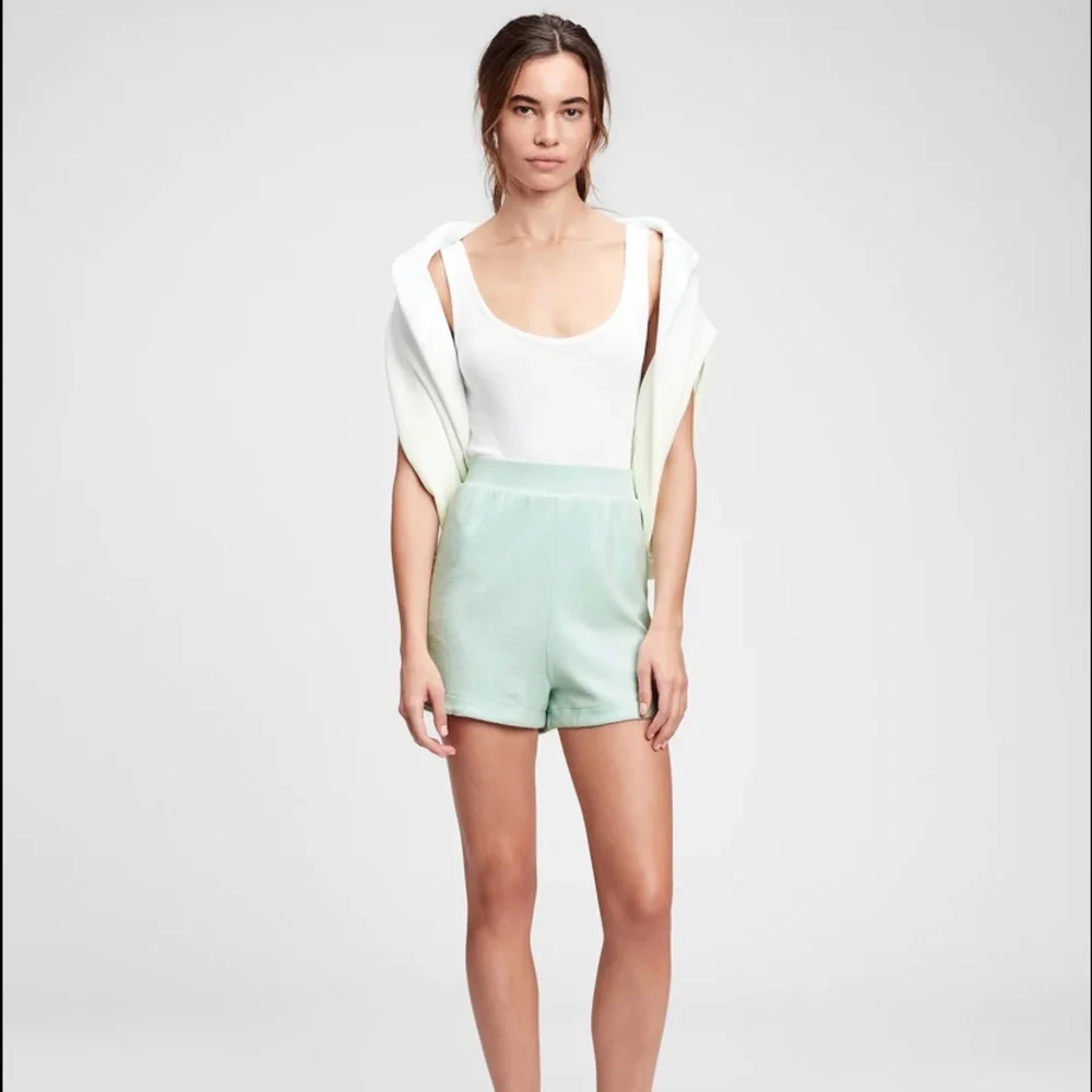 NWT GAP High Rise Towel Terry Shorts - Quince Green